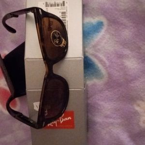 Ray ban folding wayfarer sunglasses